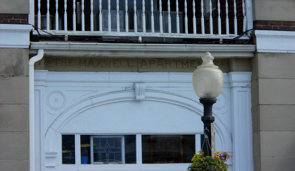 maxwell apartments
